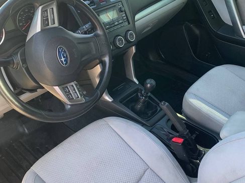 Used 2014 Subaru Forester 2.5i AWD/4WD image 13