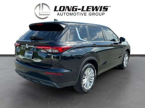 Used 2024 Mitsubishi Outlander ES FWD image 7