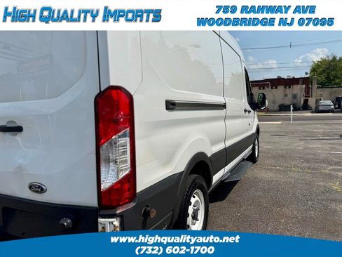 Used 2018 Ford Transit 150 148 Medium Roof RWD image 10