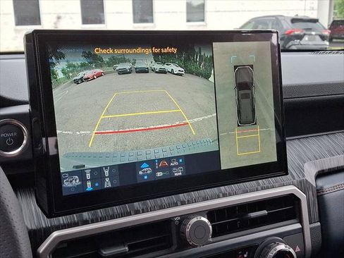 Certified 2026 Toyota 4Runner Platinum AWD/4WD image 17