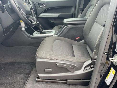 Used 2020 Chevrolet Colorado LT RWD image 16