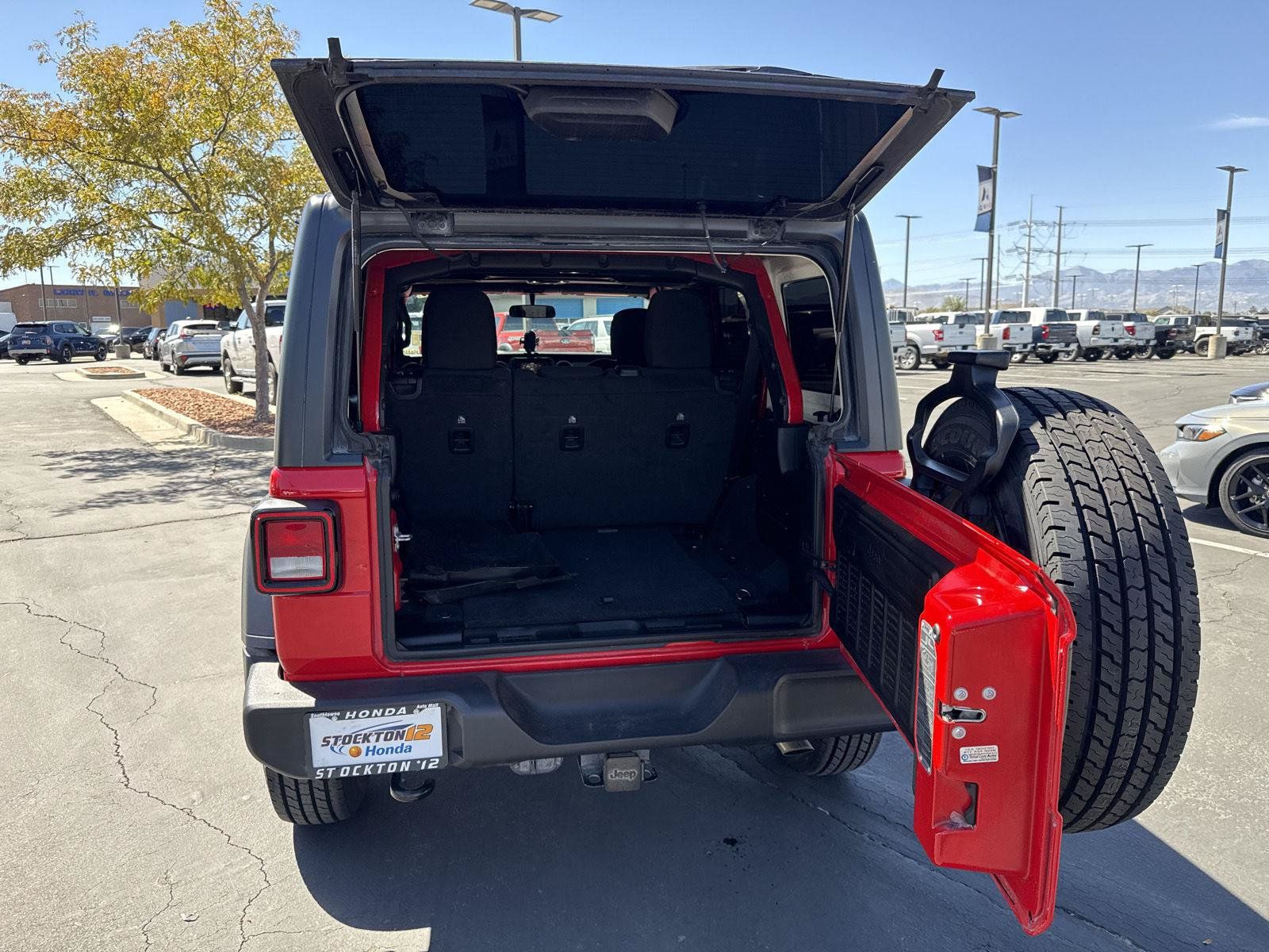 Used 2020 Jeep Wrangler Unlimited Sport S AWD/4WD image 9
