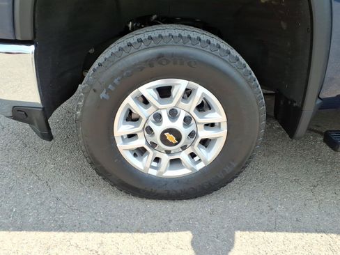 Used 2022 Chevrolet Silverado 2500 LT w/ Convenience Package AWD/4WD image 8