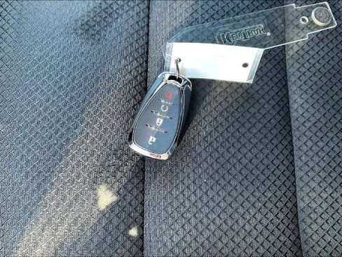 Used 2023 Chevrolet TrailBlazer RS w/ Convenience Package image 36