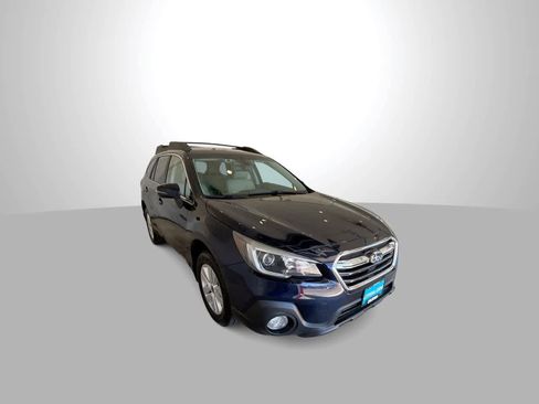 Used 2018 Subaru Outback 2.5i Premium AWD/4WD image 2
