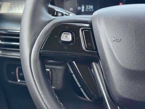 Used 2023 Lincoln Corsair AWD w/ Equipment Group 101A image 23