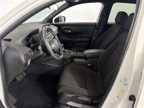 Used 2024 Honda HR-V Sport image 6