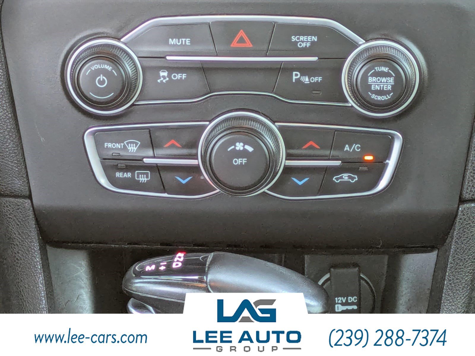 Used 2023 Dodge Charger SXT RWD image 16