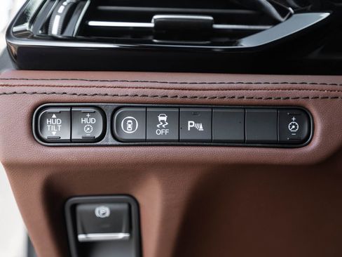 Certified 2023 Acura MDX SH-AWD w/ Advance Package image 30