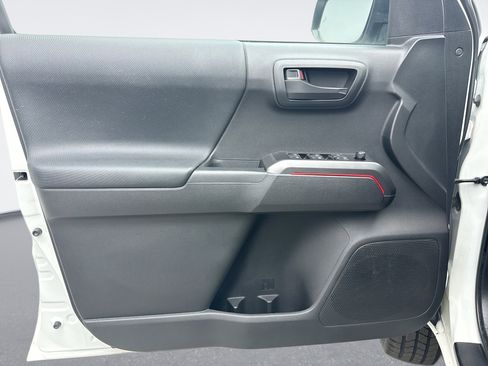 Used 2023 Toyota Tacoma TRD Pro image 9