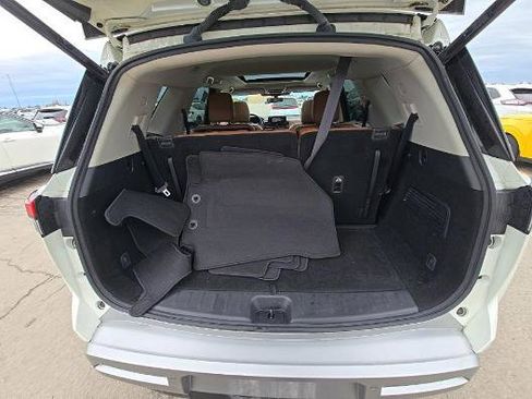 Used 2023 Nissan Pathfinder Platinum FWD image 18