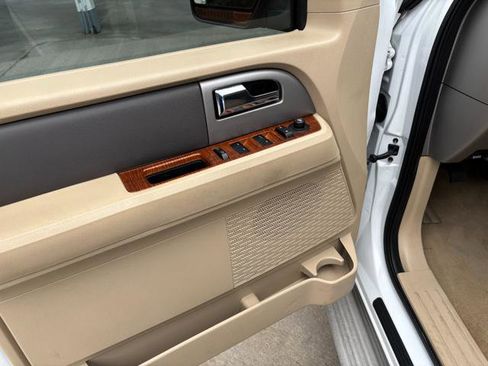 Used 2010 Ford Expedition EL Eddie Bauer AWD/4WD image 22