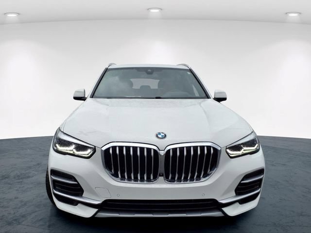 Used 2023 BMW X5 xDrive40i w/ Premium Package AWD/4WD image 4