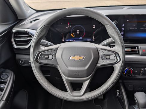 Certified 2025 Chevrolet TrailBlazer LS w/ LS Convenience Package AWD/4WD image 12