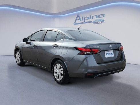 Used 2021 Nissan Versa S image 3