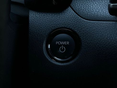 Used 2025 Toyota Camry LE image 27