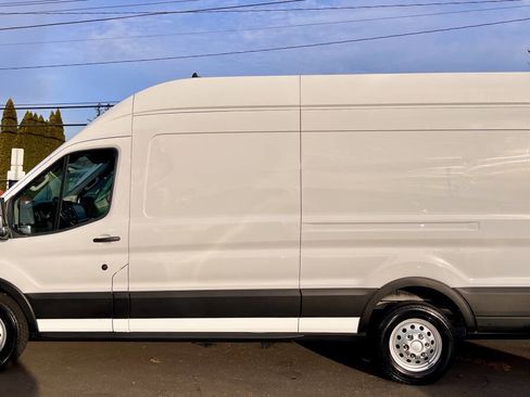 Used 2022 Ford Transit 250 250 AWD 3dr LWB High Roof Exte w/ Load Area Protection Package image 2