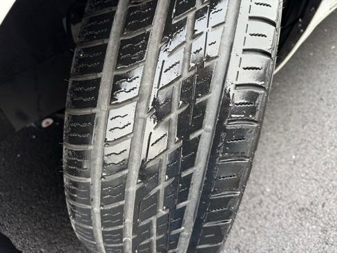 Used 2016 Buick Enclave Leather image 10