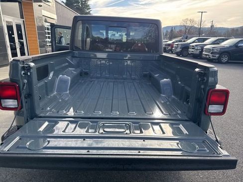 New 2026 Jeep Gladiator Sport image 26