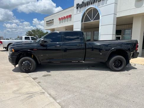 Used 2024 RAM 3500 Limited w/ Night Edition AWD/4WD image 2