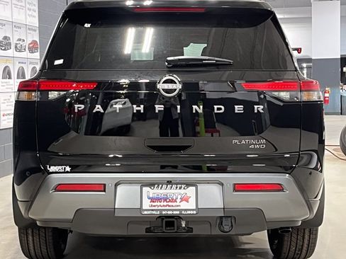 New 2026 Nissan Pathfinder Platinum w/ Cargo Package AWD/4WD image 9