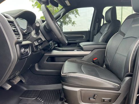 Used 2025 RAM 3500 Laramie AWD/4WD image 4