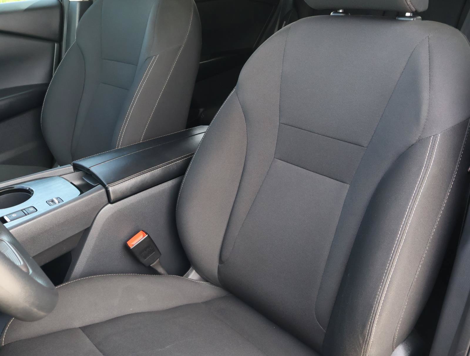 Used 2025 Nissan Rogue S FWD image 12