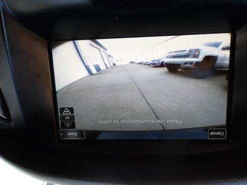 Used 2012 Ford Focus Titanium FWD image 5