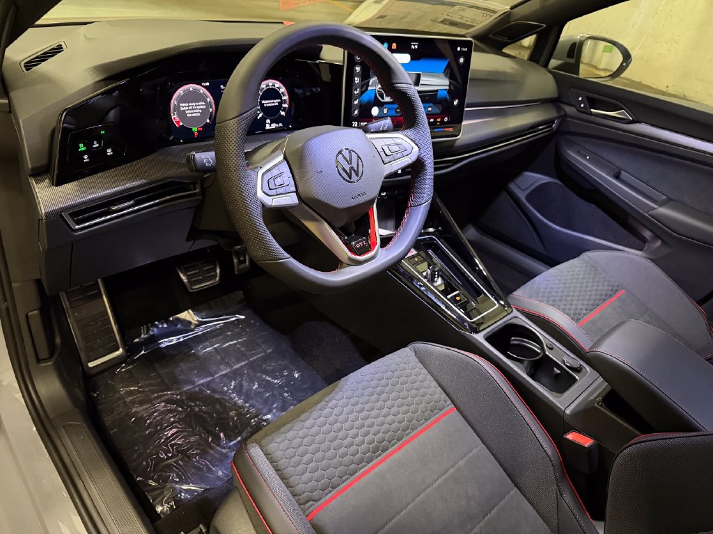 New 2026 Volkswagen GTI SE FWD image 8