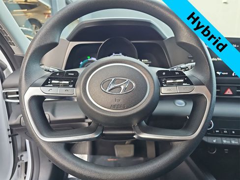 Certified 2023 Hyundai Elantra Blue image 19