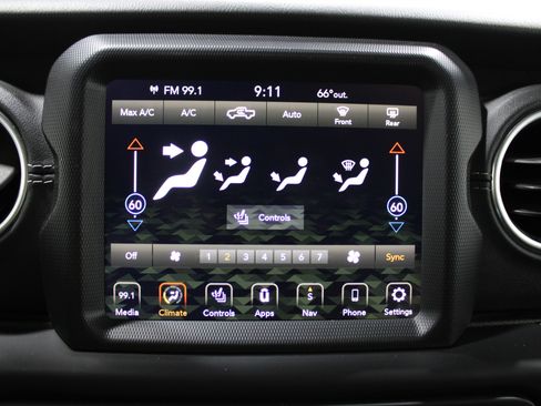 Used 2020 Jeep Gladiator Overland image 16