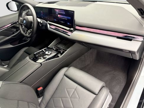 Used 2026 BMW i5 eDrive40 w/ M Sport Package AWD/4WD image 16