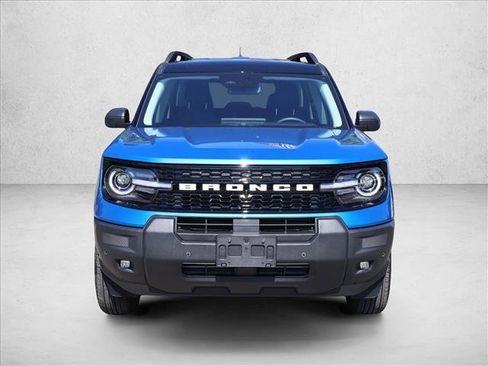Used 2025 Ford Bronco Sport Outer Banks w/ Outer Banks Tech Package+ AWD/4WD image 2