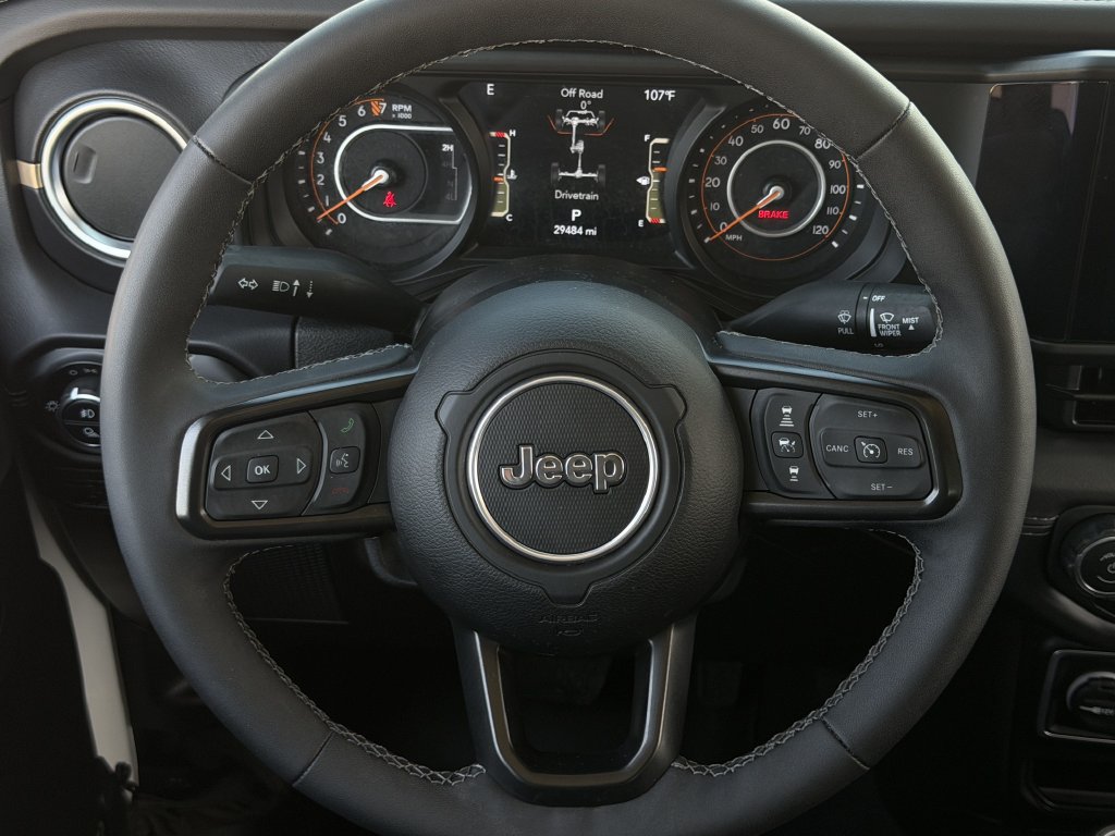 Used 2025 Jeep Gladiator Sport AWD/4WD image 14