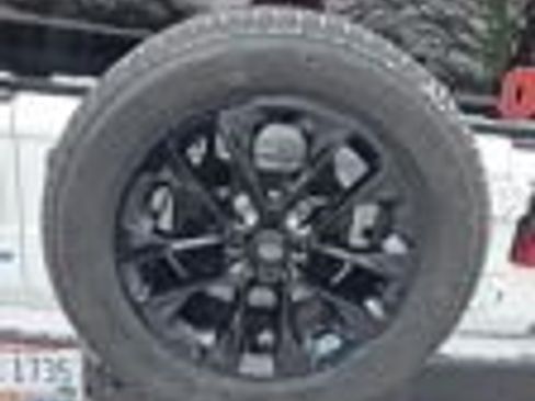 Used 2022 Jeep Wrangler Unlimited Sahara w/ Cold Weather Group image 12