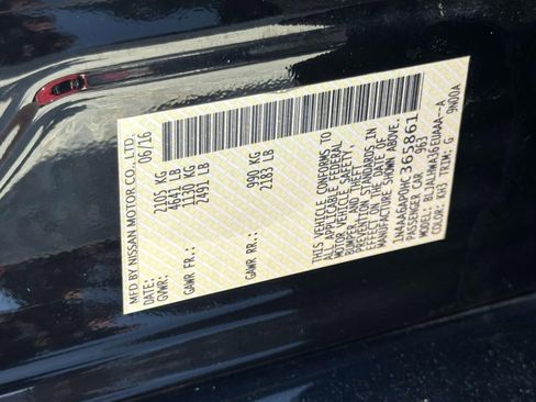 Used 2017 Nissan Maxima Platinum FWD image 25