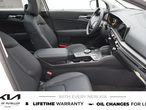 New 2026 Kia Sportage EX image 16