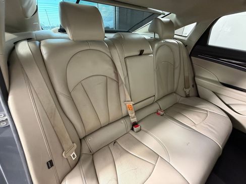 Used 2018 Buick LaCrosse Essence w/ Dynamic Drive Package FWD image 32