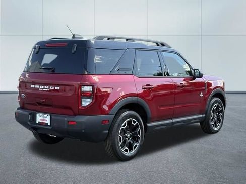 Used 2025 Ford Bronco Sport Outer Banks AWD/4WD image 3