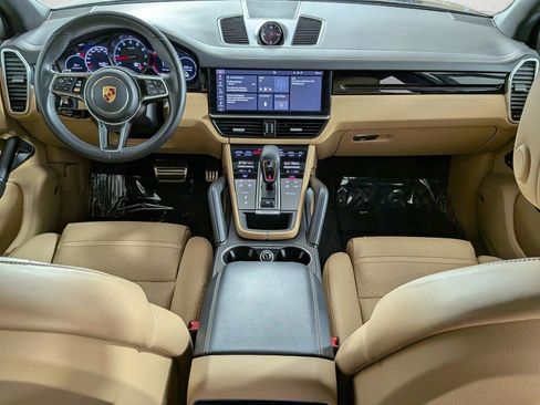 Used 2019 Porsche Cayenne S AWD/4WD image 21
