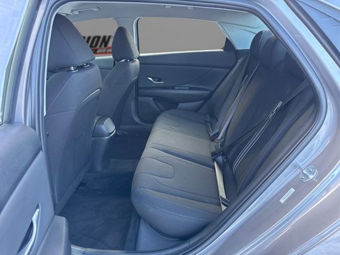 Certified 2023 Hyundai Elantra SEL w/ Convenience Package image 10