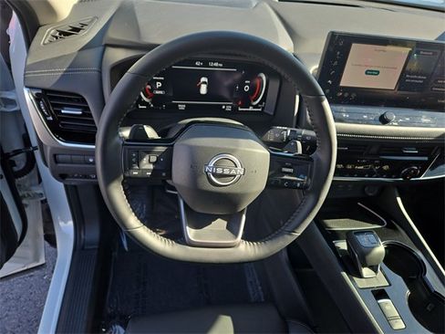 Certified 2025 Nissan Rogue SL w/ SL Premium Package image 34