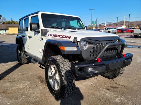 Used 2018 Jeep Wrangler Unlimited Rubicon w/ Dual Top Group image 3