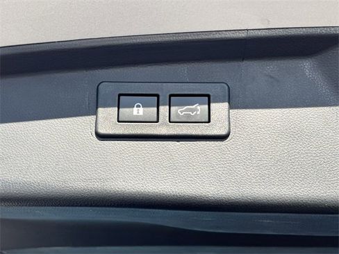 Certified 2025 Subaru Outback Premium w/ Popular Package #1A image 30