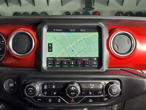 Used 2022 Jeep Gladiator Rubicon w/ LED Lighting Group image 21