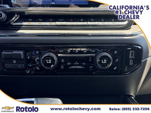 Used 2025 Chevrolet Silverado 1500 ZR2 AWD/4WD image 21