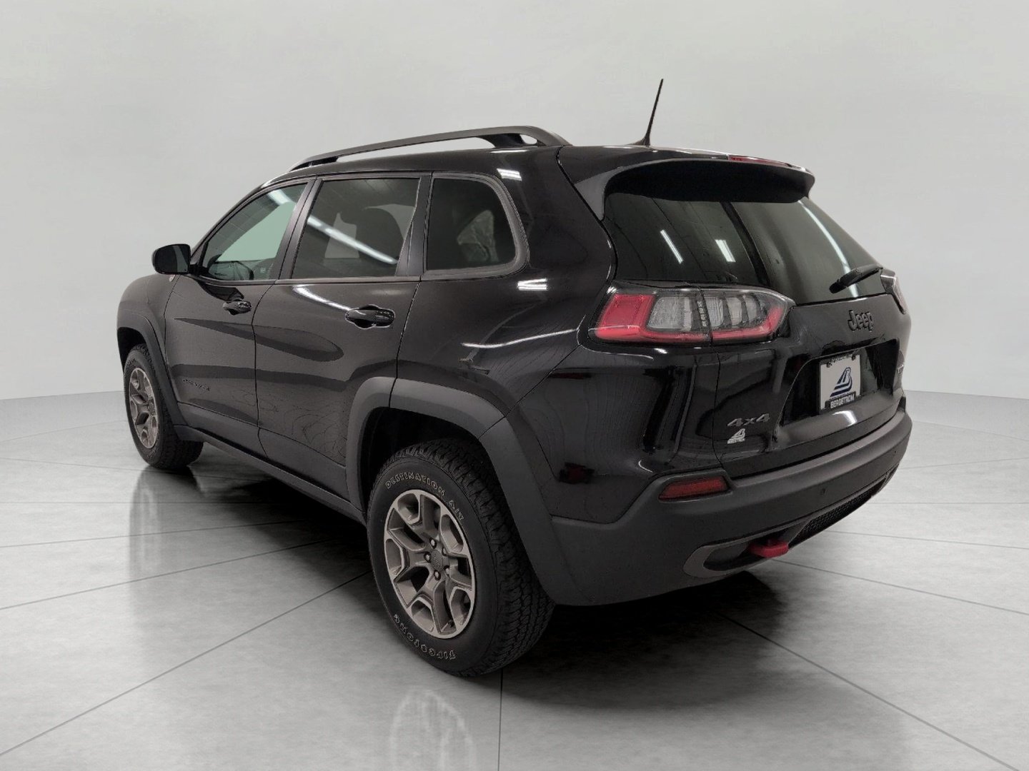 Used 2021 Jeep Cherokee Trailhawk AWD/4WD image 21