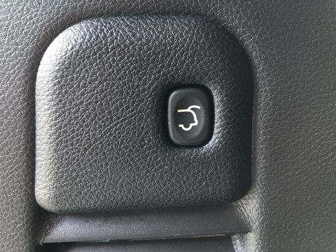 Used 2019 Jeep Grand Cherokee Limited image 7