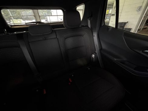 Used 2025 Chevrolet Equinox LT image 36