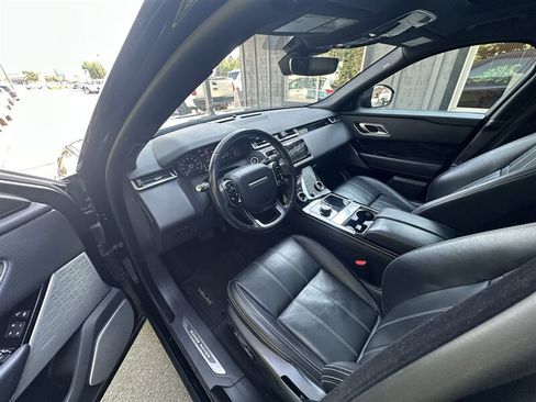 Used 2018 Land Rover Range Rover Velar S AWD/4WD image 4